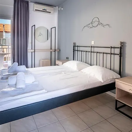 Kalokairi Budget By The Sea Apartment *