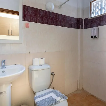 Kalokairi Budget By The Sea Apartment